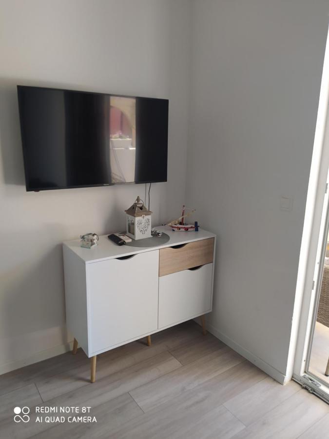 Apartmani Ana Vir Extérieur photo