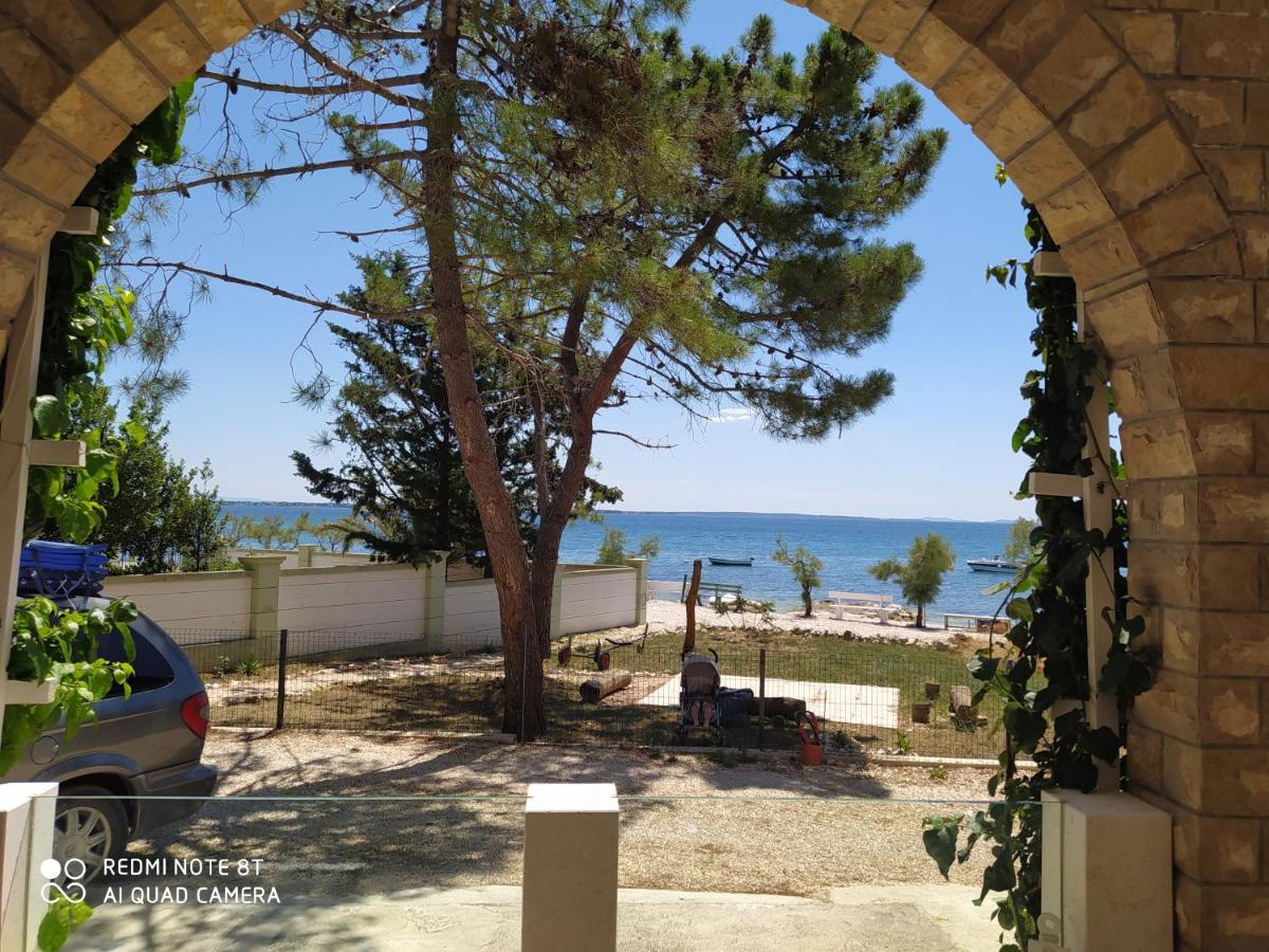 Apartmani Ana Vir Extérieur photo