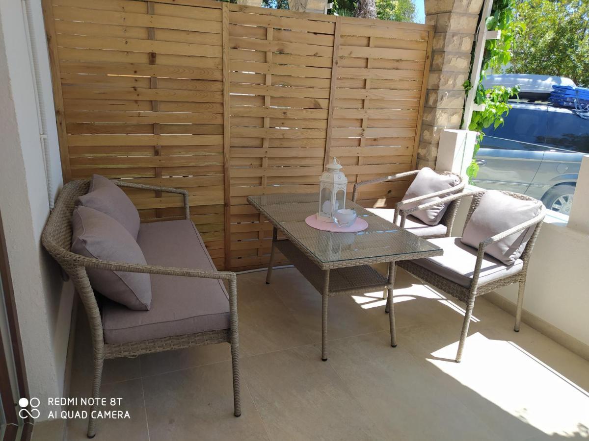 Apartmani Ana Vir Extérieur photo
