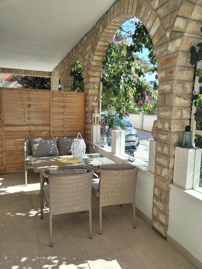 Apartmani Ana Vir Extérieur photo