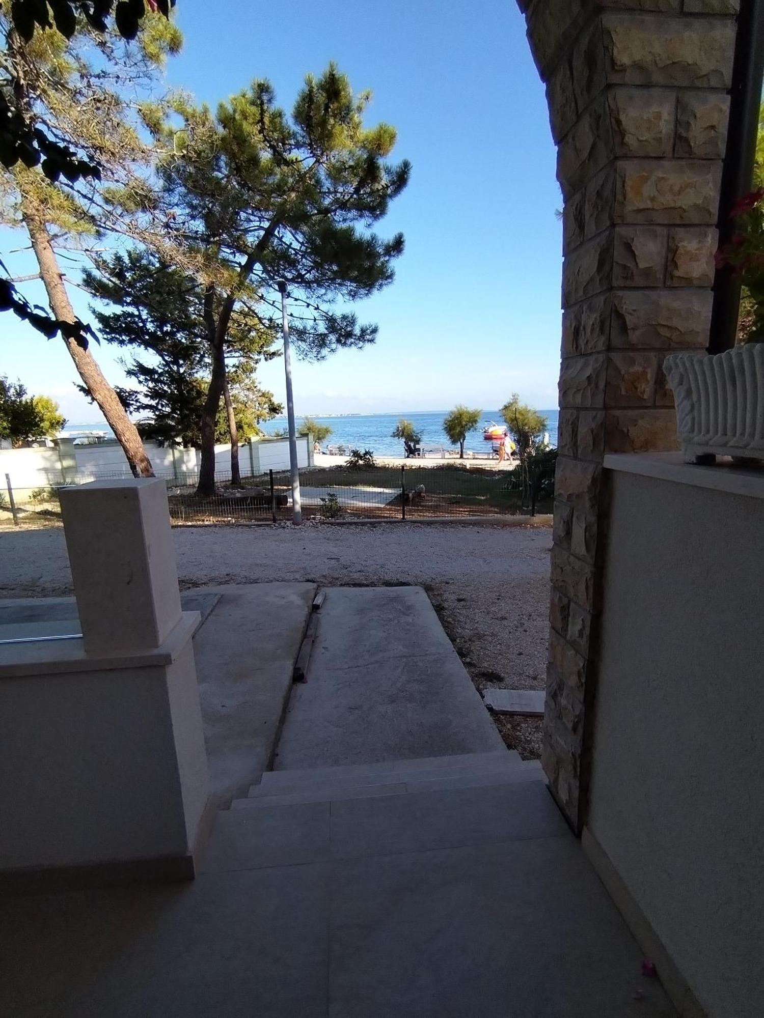 Apartmani Ana Vir Chambre photo
